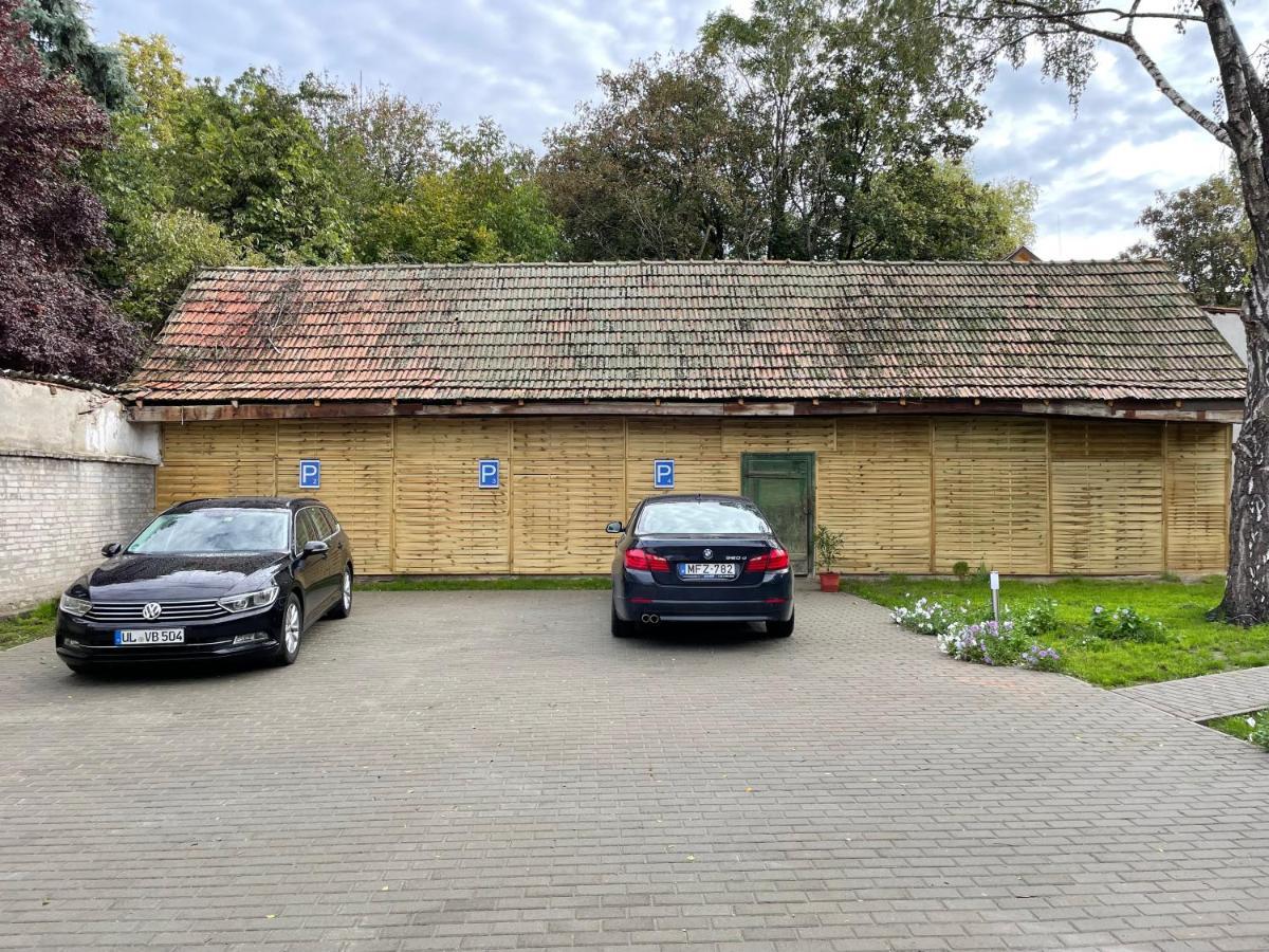 Kovacs Apartmanhaz คิชคุนฮาลาส ภายนอก รูปภาพ